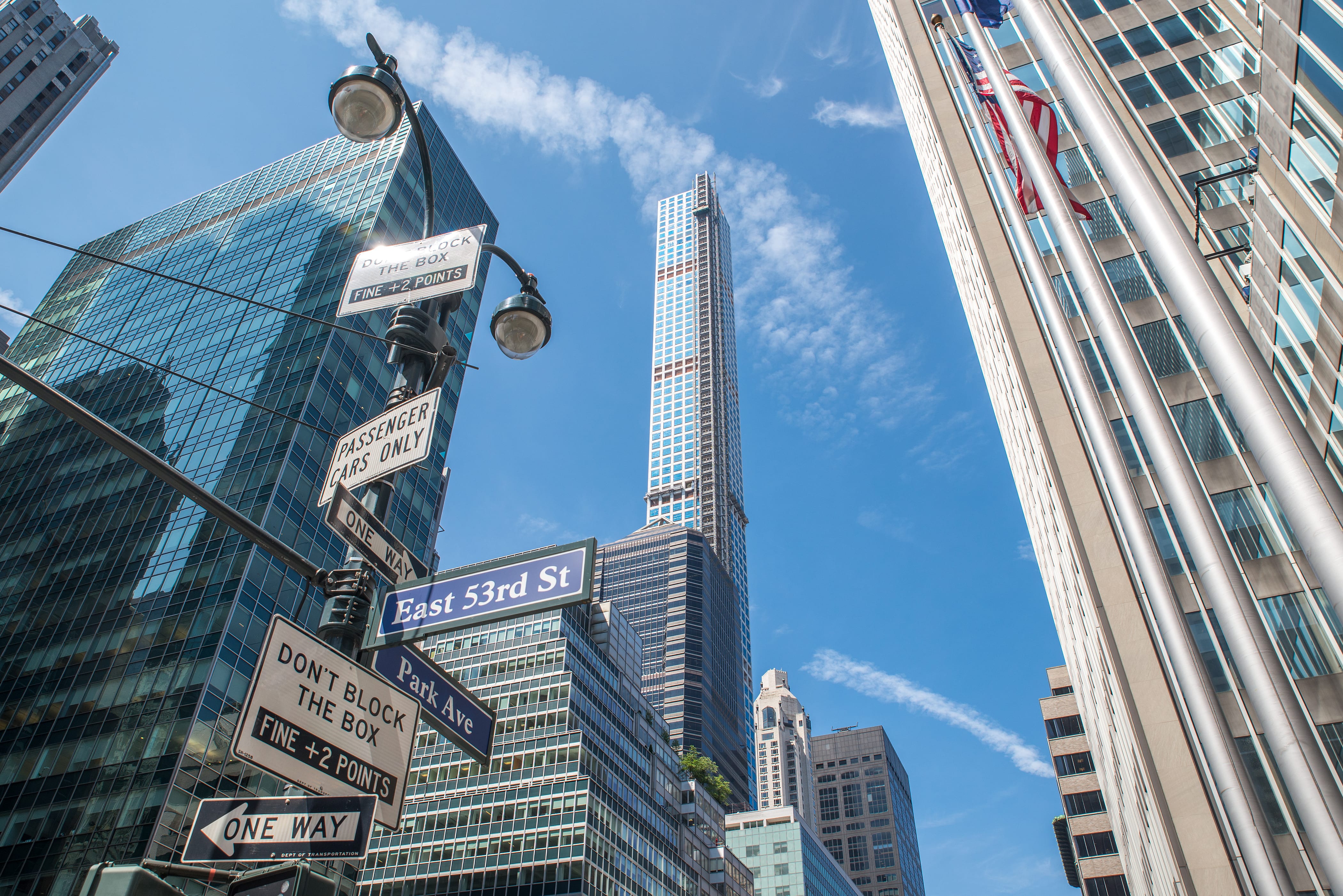 Manhattan street signs